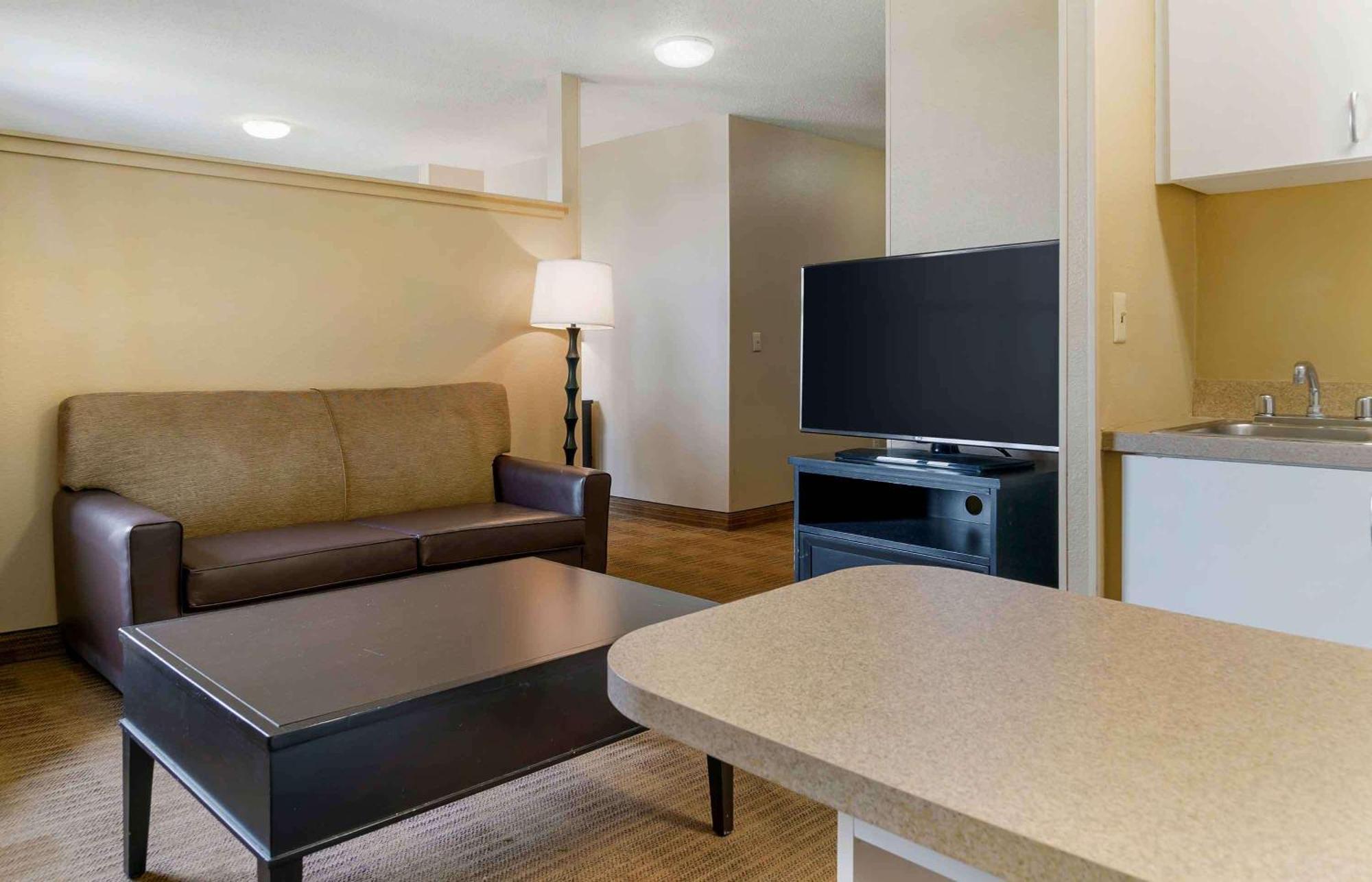 Extended Stay America Suites - Detroit - Madison Heights Exterior foto